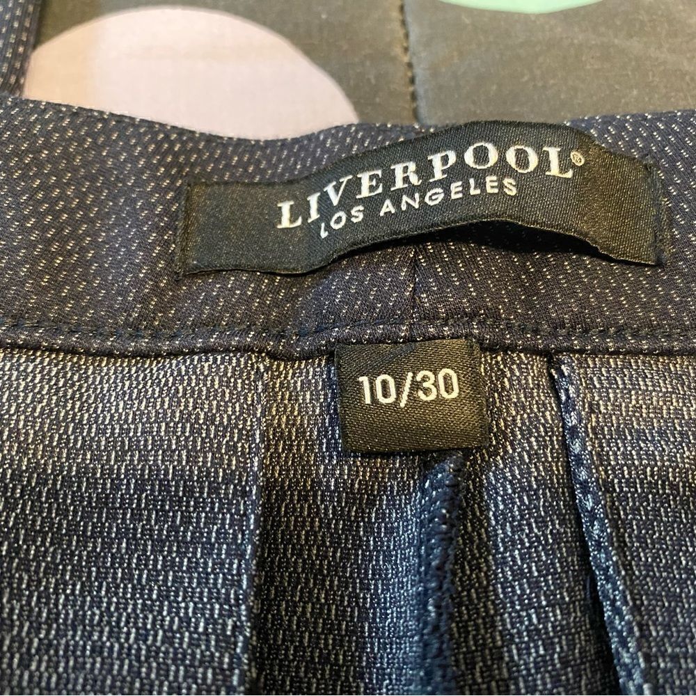 LiverPool Los Angeles pants, size 10. (PT16) - Picture 6 of 7